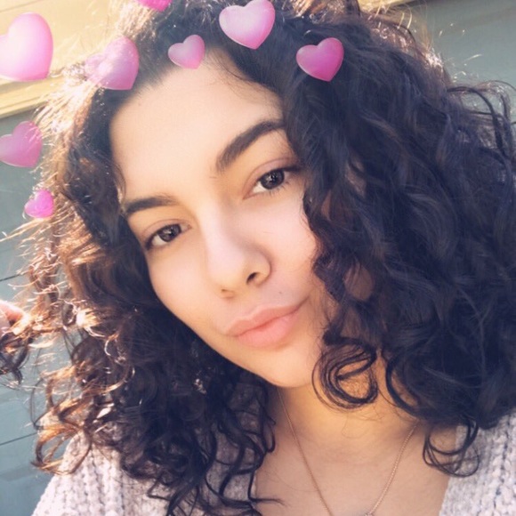 woahdamnngirl